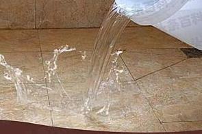 市北漏水维修 免砸砖防水材料该如何施工